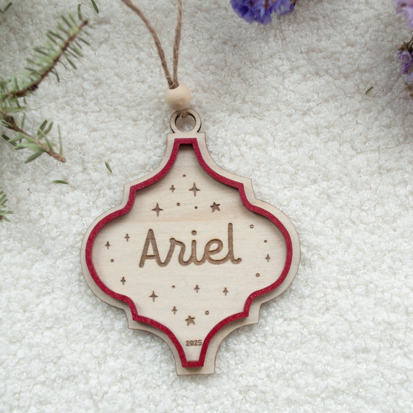 Bola de Navidad de madera con forma decorativa personalizada con nombre