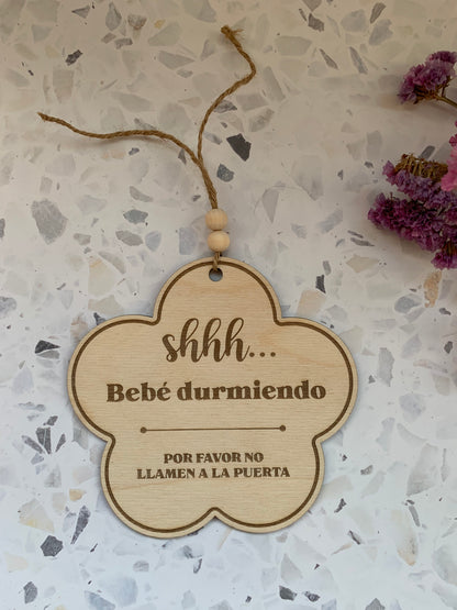 Cartel de madera “Bebé durmiendo” con opción de nombre