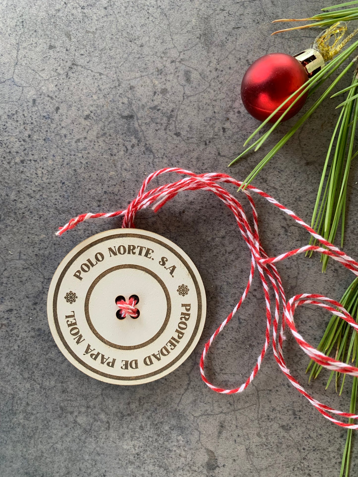 Botón perdido de Papá Noel – Adorno navideño con carta personalizada