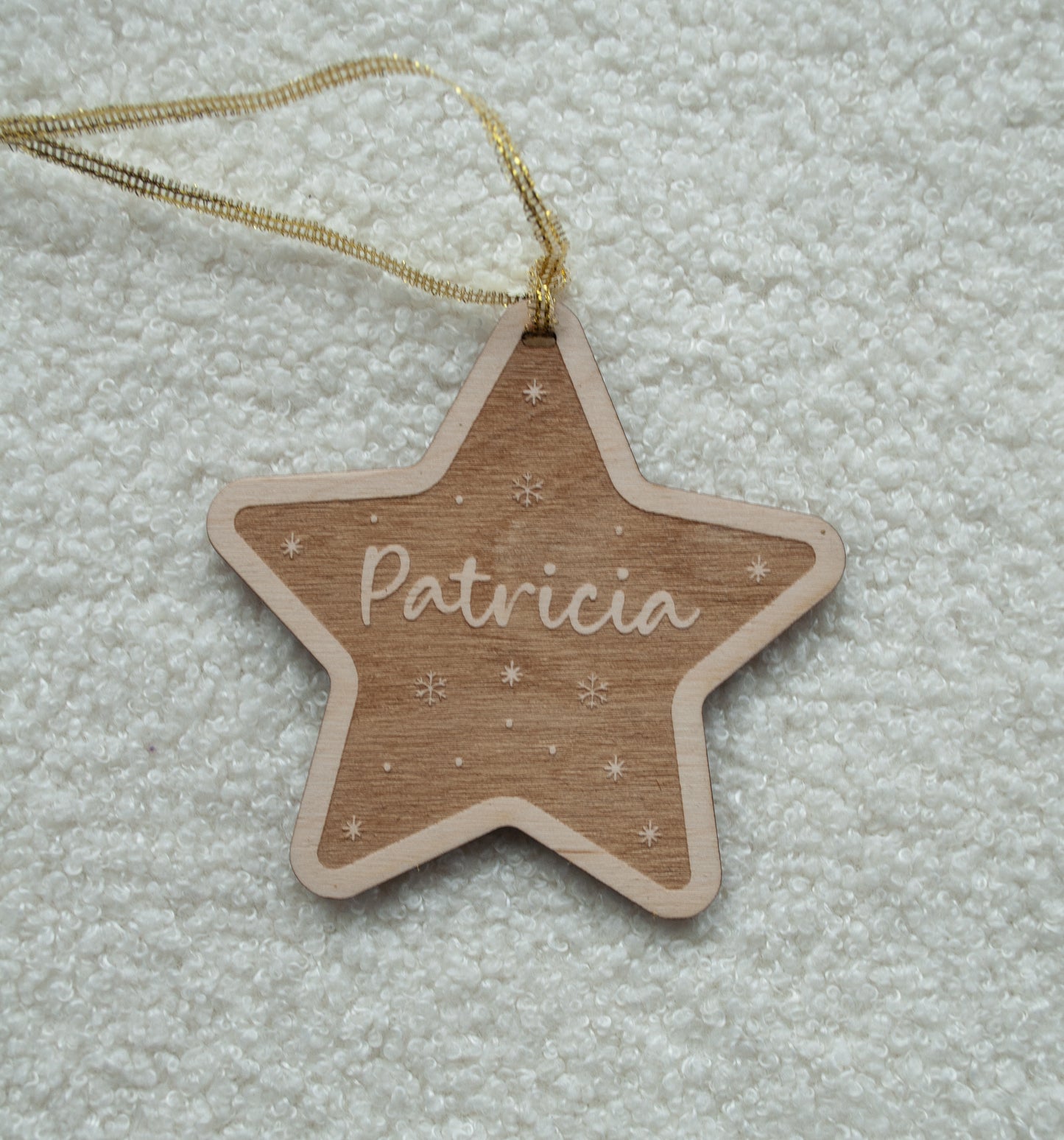 Decoración navideña personalizada estrella madera grabada