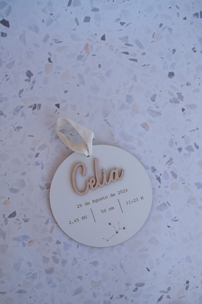 Placa de nacimiento con zodiaco