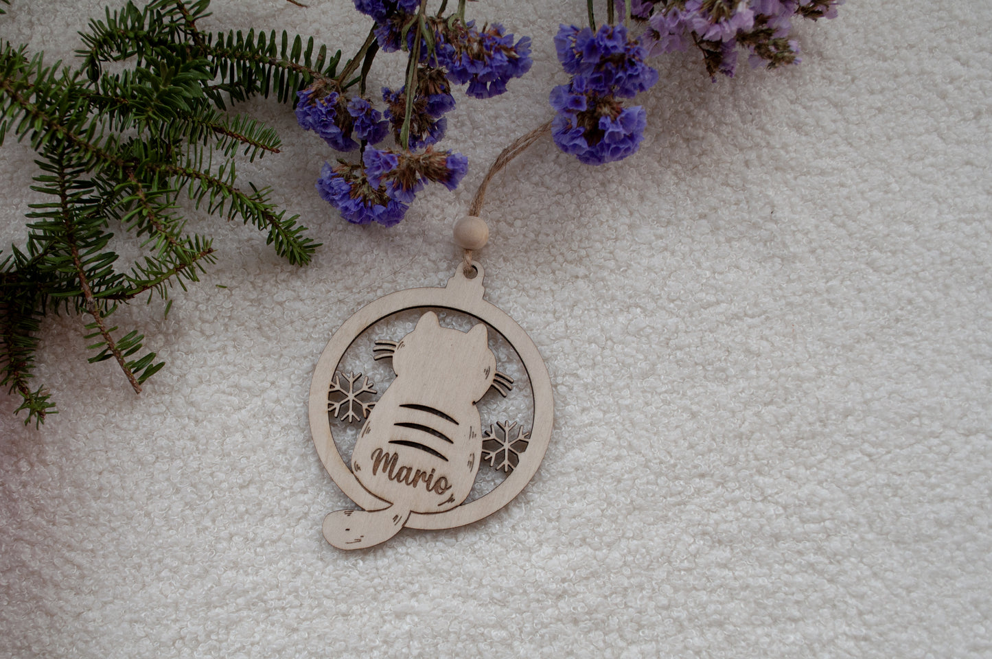 Adorno navideño para mascotas personalizado – Bola de madera