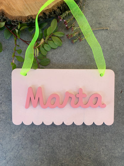 Banderín de madera horizontal personalizado – Decoración única
