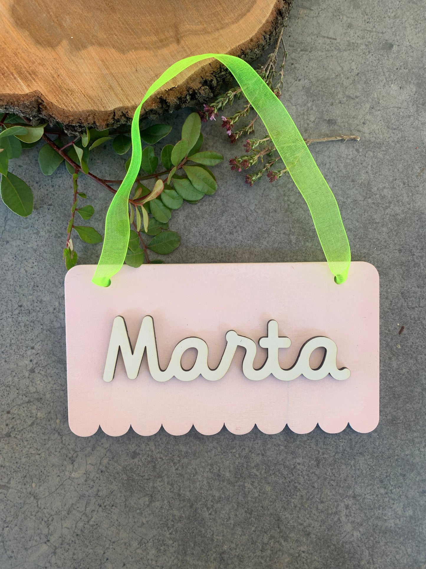 Banderín de madera horizontal personalizado – Decoración única