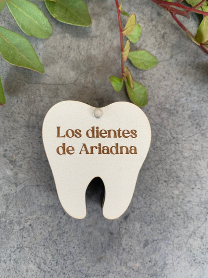 Caja para dientes de leche personalizada en madera