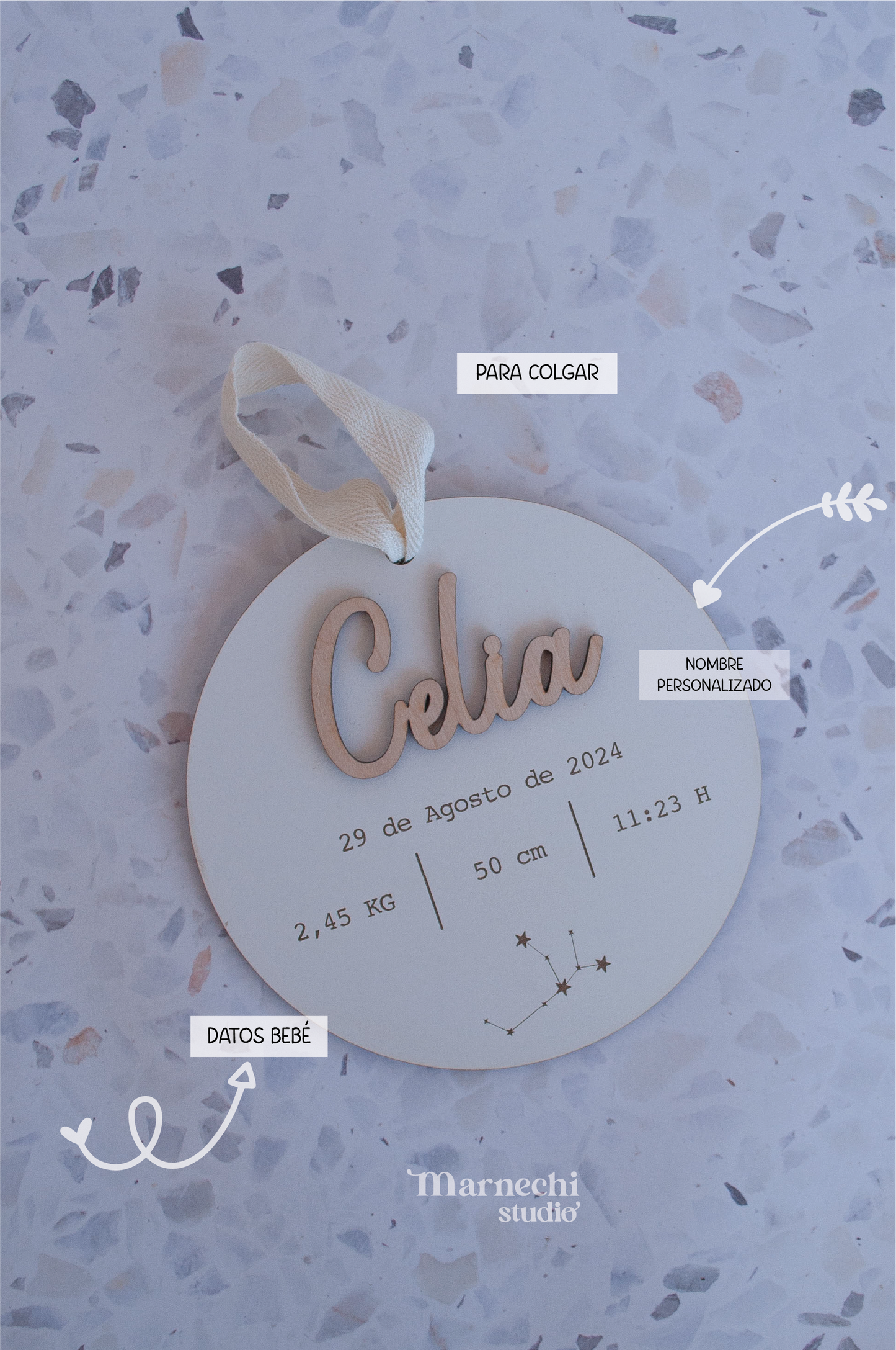 Placa de nacimiento personalizada en madera con nombre, fecha, peso, altura y signo del zodiaco - Diseño artesanal blanco
